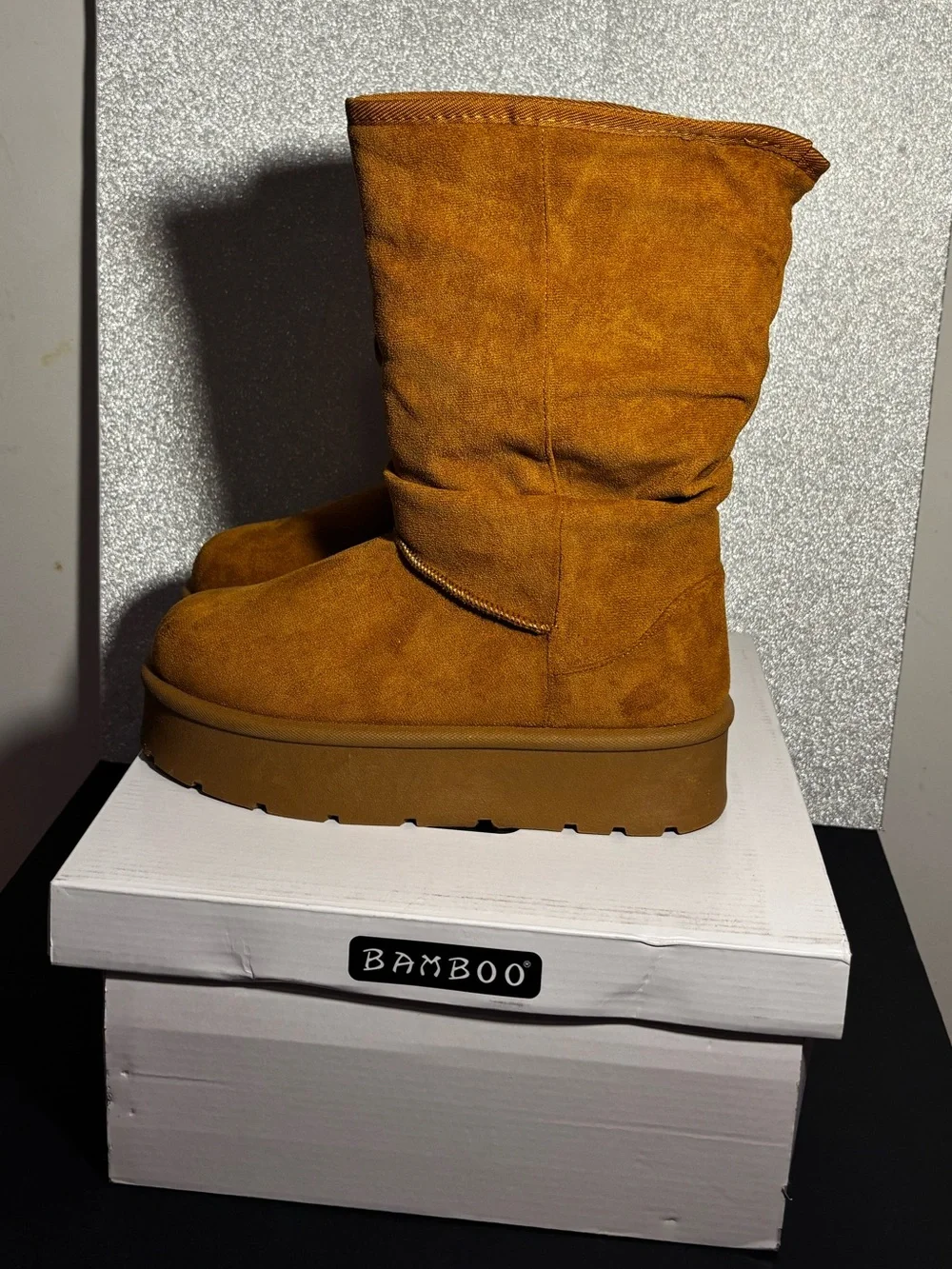 BRAND NEW Brown Winter Boots With Platformed Bottoms🤎perfect for cold weather!
